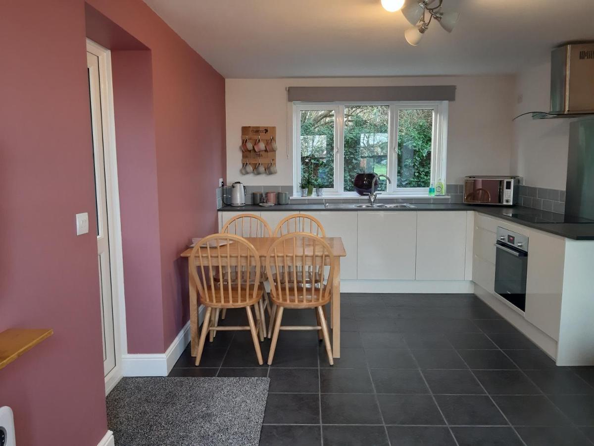 Apartment The Cosy West Wing, Dog Friendly